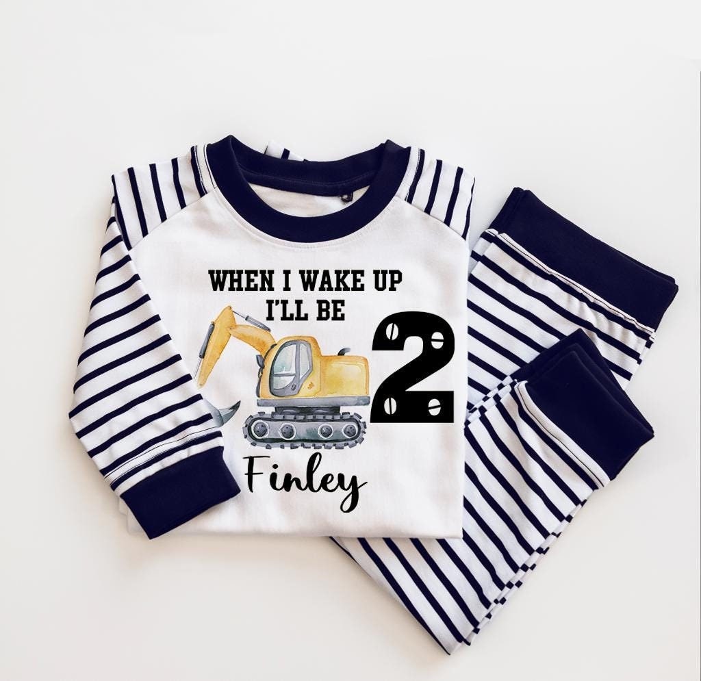 Conjunto de pijama personalizado When i wake up I'll be Two, pijama de aniversário de 2 anos, pijama de aniversário, camisa de aniversário, pijama de construção para meninos, pijama infantil