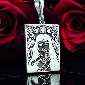 Silver Black Cat Necklace, Gothic Pendant For Cat Lovers, Mystical Cat Mom Jewelry, Witchy Gift For Her, Halloween Jewelry Gift for her