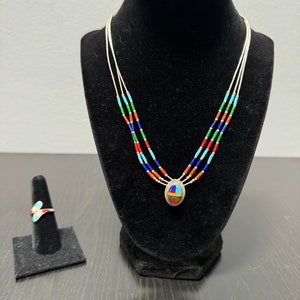 Collar y anillo de múltiples piedras preciosas de plata líquida de plata esterlina Talla 8 Estilo suroeste Zuni