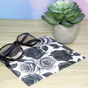 Eyeglass Cleaning Cloth with Watercolor Roses,sunglasses cleaning cloth,electronic screen cleaning cloth,gift for her,flower lover gift