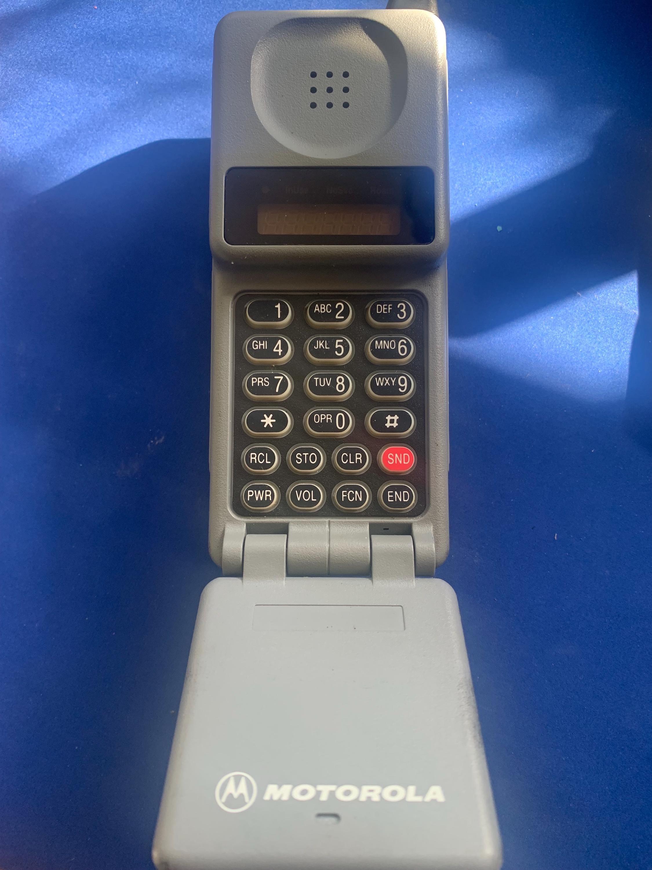 Vintage 90s Motorola Brick Phone - Etsy