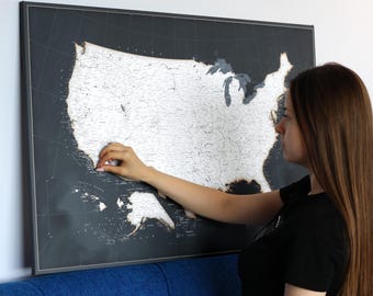 USA Push Pin Map – Black & White Canvas Travel Map