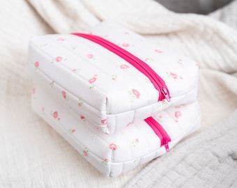 Medium Cosmetic Pouch - Lily print