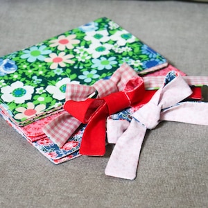 Kindle Bow Cover - 6&quot; Kindle (+ Old Gen. Paperwhite)