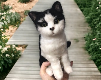 Gift for coworker, custom cat portrait, felt cat replica, needle felted cat