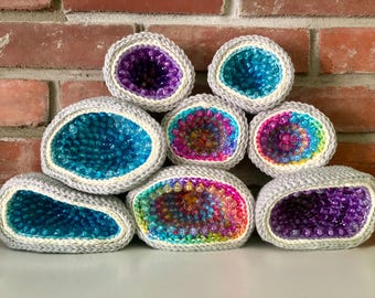 Large crocheted geodes