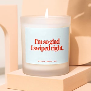 Deslizado hacia la derecha, regalo de un año de noviazgo, vela de aniversario de noviazgo, regalo de larga distancia para novia, regalo de vela divertido para novio