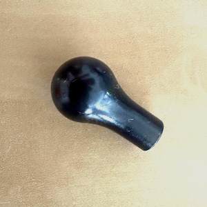 Wunderschön gefertigter Replik McCobb Mid-Century RYAN Teardrop Schubladenknauf