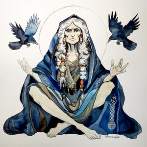 Peut inclure: Peinture à l'aquarelle d'une figure assise avec de longs cheveux blancs et une cape à capuche bleue, ornée de bijoux. Deux corbeaux bleu foncé flanquent la figure. L'œuvre a un thème mystique.