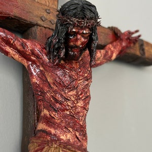 Realistic Crucifix of Christ – Hand-Painted 3D Jesus Figure | Catholic Art | Religious Gift | The Passion-Inspired Custom Sculpture