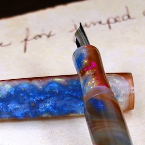 Handmade Fountain Pen – "Cosmica Nebulosa" BFP37 immagine 1
