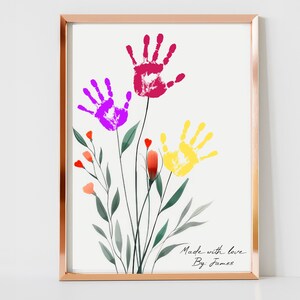 Personalisiert Geschenk für Mama Geburtblumendruck Benutzerdefiniert Blumenstrauß Bild Muttertaggeschenk Blumen digitale Kunst Handabdruck Bild 2