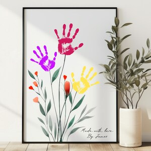 Personalisiert Geschenk für Mama Geburtblumendruck Benutzerdefiniert Blumenstrauß Bild Muttertaggeschenk Blumen digitale Kunst Handabdruck Bild 5