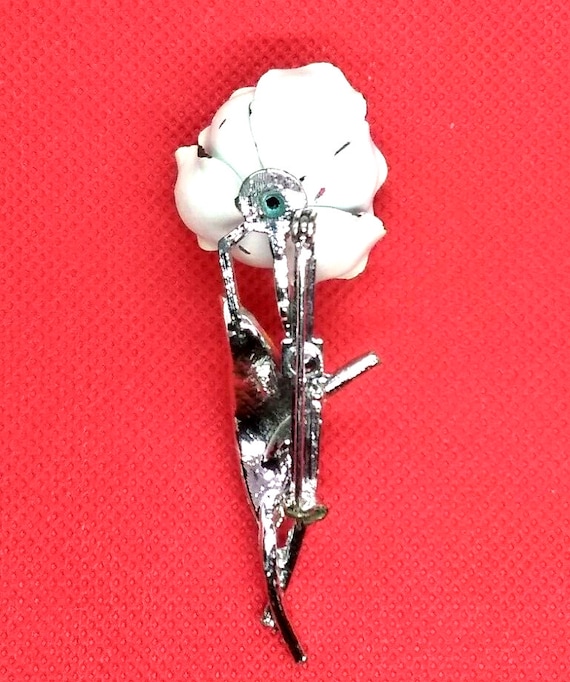 CORO Blue and White Enamel Flower Silver Tone Brooch 1940s  display picture 1
