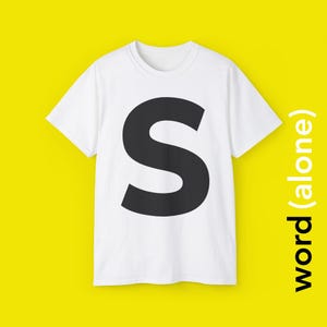 S - Camiseta con una sola letra en negrita que celebra la letra "S"