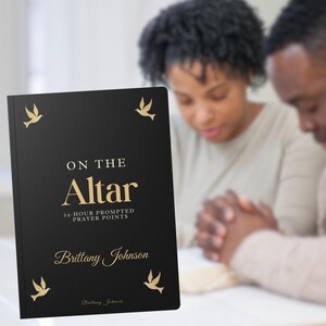 Personalized Motivational Prayer Black Journal On the Altar Guided Prayer Reflection Spiritual Growth Manual, Mother&#39;s Father&#39;s Day,