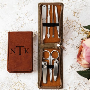 Personalized Manicure Set, Nail Care, Grooming Set, Leather Beauty Case, Manicure Gift Set, Personalized Engraved Leather Manicure Organizer
