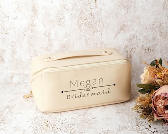Personalized Makeup Bag, Custom Leather Toiletry Bag, Bridesmaid Makeup Bag, Women&#39;s Cosmetic Bag, Bridal Shower Gift, Travel Toiletry Bag