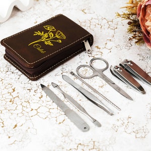 Birth Flower Manicure Set, Custom Nail Care Set, Personalized Grooming Set, Manicure Gift Set, Leather Manicure Organizer, Bridesmaid Gift