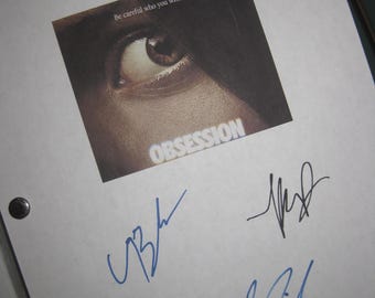 Roteiro do filme Obsession (2025) autografado (4 cópias) por Curry Barker, Michael Johnston, Inde Navarrette e Andy Richter (reimpressão, reprodução, terror).