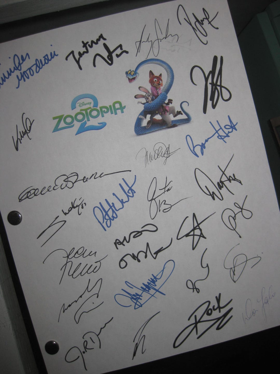 Zootopia 2 Signed Film Movie Script Screenplay X25 Autographs Ginnifer ...