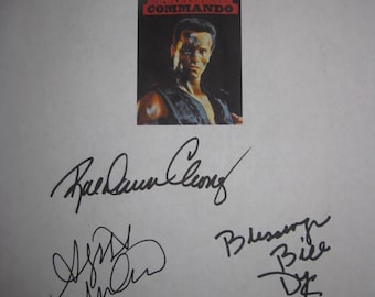 レイ・ドーン・チョンのサイン入り 8x10 コマンドー、アーノルド