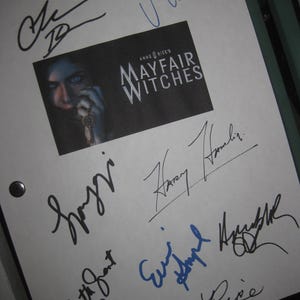 Mayfair Witches Signed TV Pilot Script Screenplay X8 Autographs Anne Rice Alexandra Daddario Tongayi Chirisa Jack Huston Harry Hamlin TRANSC