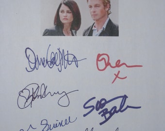 El Mentalista Firmado Guión de TV Guión X6 Autógrafos Simon Baker Robin Tunney Owain Yeoman Amanda Righetti Steven Culp Tim Guinee