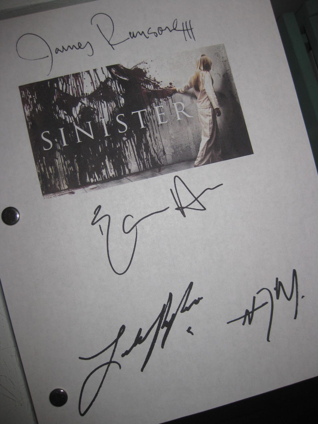 Sinister 2012 Signed Movie Film Script Screenplay X4 Autograph Ethan ...