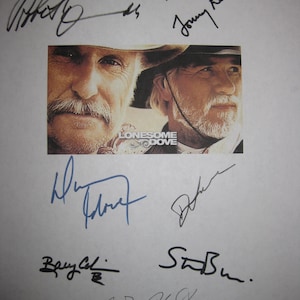 Guiones de televisión firmados por Lonesome Dove. Serie completa. Conjunto de 4. Guión. X7 autógrafos. Robert Duvall. Tommy Lee Jones. Diane Lane. Danny Glover.