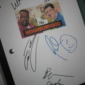 The Neighborhood Signed TV Pilot Script Screenplay X5 Autographs Cedric the Entertainer Max Greenfield Tichina Arnold Beth Behrs Spears 2018