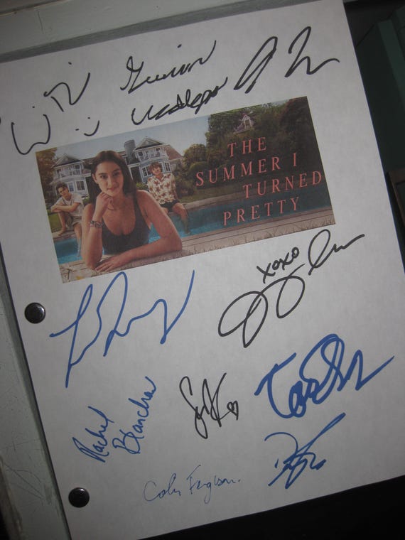 The Summer I Turned Pretty Signed TV Pilot Script Screenplay X10 Autographs Lola Tung Christopher Briney Gavin Casalegno Sean Kaufman reprnt