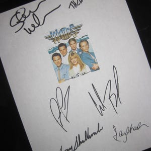 Guión de TV firmado por Wings, autógrafos X6, Tim Daly, Steven Weber, Crystal Bernard, Thomas Haden Church, Tony Shalhoub, reimpresión clásica