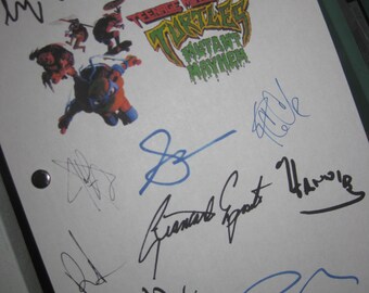 Teenage Mutant Ninja Turtles: Mutant Mayhem Película firmada Guión de película Guión X10 autógrafos Seth Rogen Ayo Edebiri John Cena reimpresión repo