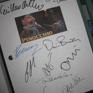 Guillermo del Toro's Pinocchio Signed Movie Film Script Screenplay X10 Autograph Ewan McGregor David Bradley Finn Wolfhard John Turturro RPT