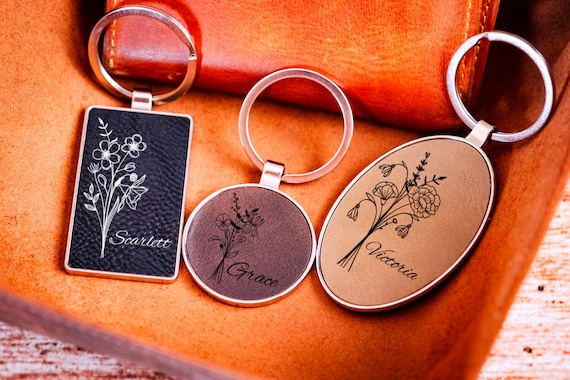 Birth Flower Keyring, Custom Leather Keychain, House Keyholder, Engraved Keychain, Birthday Gift, Floral Design Keychain, Mother's Day Gift