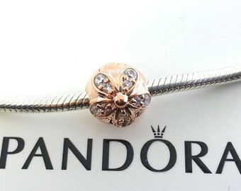 Charm con clip de margaritas deslumbrantes en oro rosa para pulsera Pandora