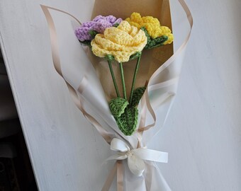 Ramo de flores de ganchillo hecho a mano, rosas eternas, decoración para bodas, arreglo floral de recuerdo.