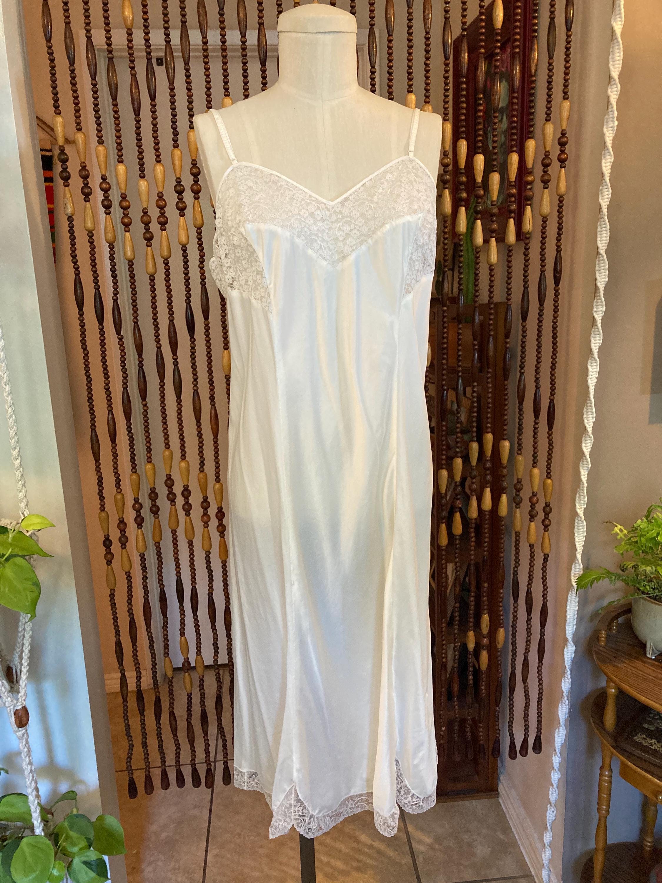 Vintage Barbizon Nightgown - Etsy