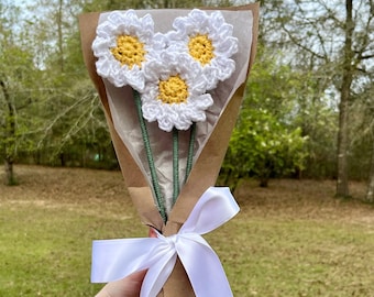Handmade Crochet Daisy Bouquet – Forever Flowers, Gift Wrapped