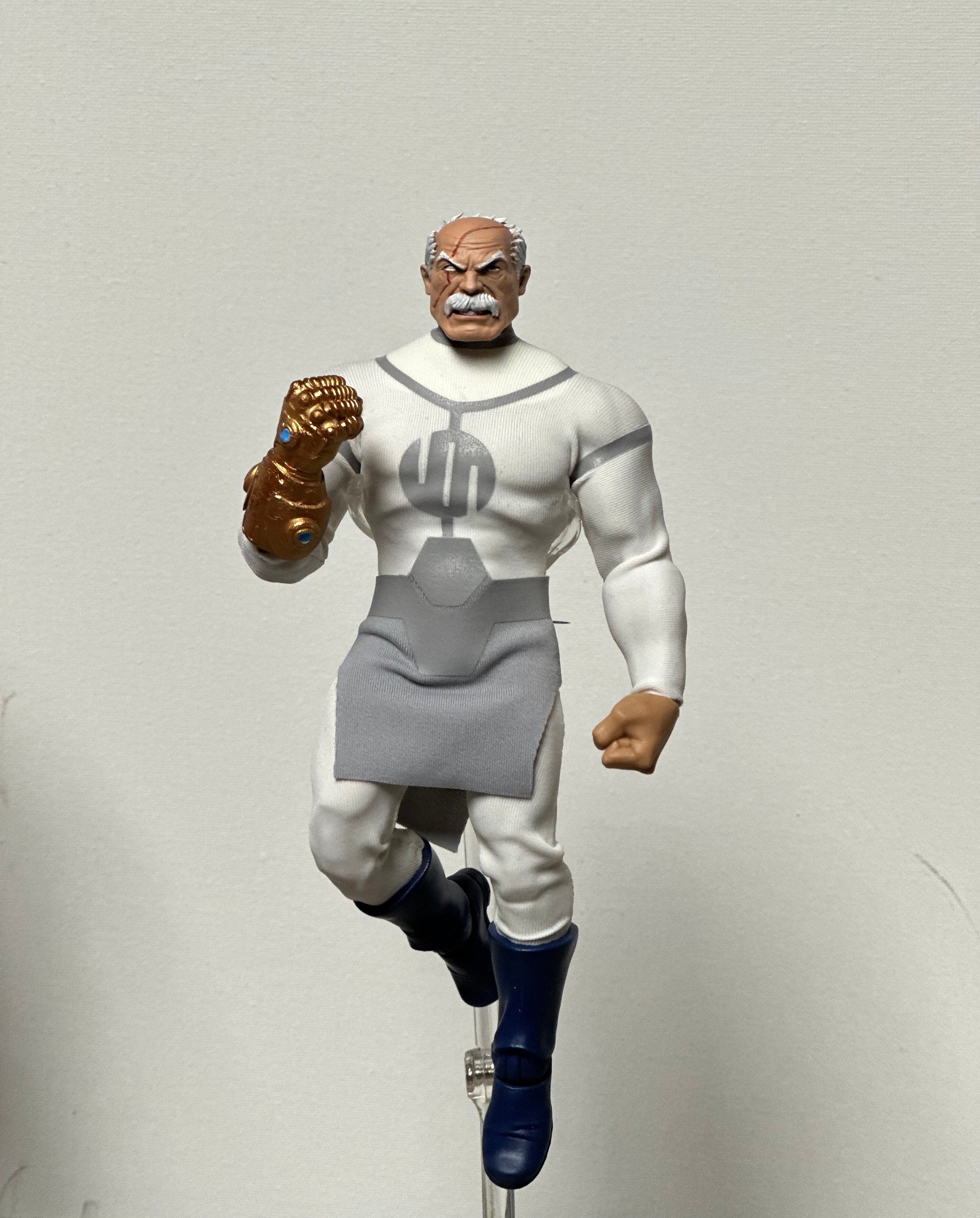 Invincible figures - Etsy 日本