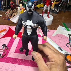 Figurine Custom Venom Secret Wars – Style Vintage Mattel – Fan Art Résine