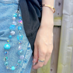 Flora gorgeous rose phone charm, Y2k crystal flower beaded phone strap, Custom 90S phone lanyard, Unique gift， Romantic Phone accessory