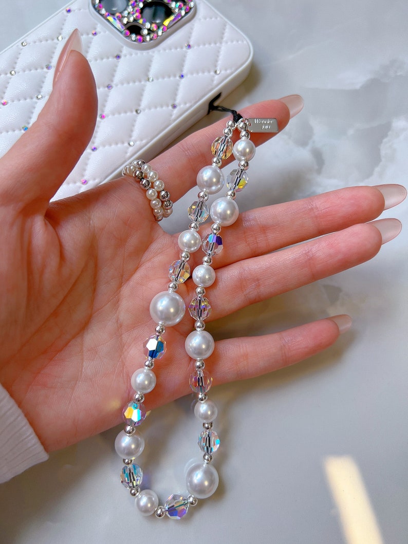 LAPAK77 selaku platform slot gacor 777 menawarkan kesempatan gampang menang saat bermain slot gacor dengan menggunakan pilihan fitur bet 200 ditambah lagi lapak77 memberikan penawaran khusus hari ini bosqu yaitu depo mulai 5000 lewat apk dana terpopuler dan terpercaya di Indonesia saja bosqu, Bosqu sudah bisa chill depan teras rumah sambil ngopi dengan scroll scatter di platform slot gacor 777 bosqu. image 5