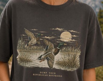 Camiseta de pato ánade real Camiseta Deja a tu novio republicano Ropa de pato Americana Retro de los 90 Camiseta de pato Sutilmente Fuck Trump Camiseta FDT Antifascismo