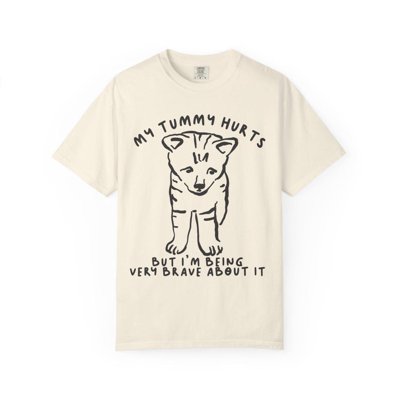 Camiseta "Me duele la barriga", "Amante de los gatos", "Enfermedad crónica", "SII", "Enfermedad crónica", "Síndrome del intestino irritable", "Enfermedades crónicas", "Síndrome de Tourette", "Eds", "Fibromialgia", "SII" Ivory