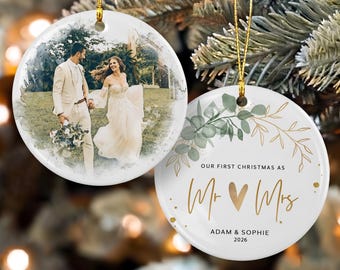 Personalized Mr mrs ornament, First Married Christmas Keepsake, Our 1st Christmas Mr & Mrs Ornament, Custom Married Couples Keepsake
