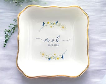 Custom Engagement Ring Dish, Personalized Wedding Ring Dish, Wedding Gift, Bridal Shower, Engagement Gifts, Couple Gifts, Gift For Bride