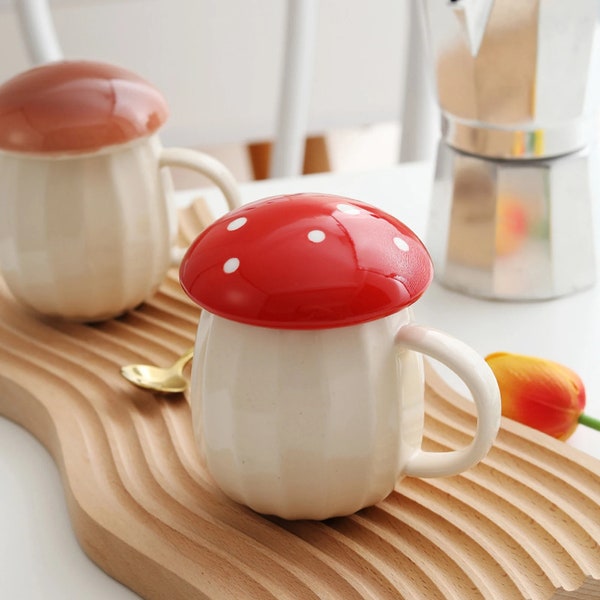 Tasses à café créatives en céramique de 10 oz en forme de champignon avec couvercle rouge