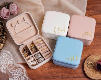Custom Name Jewelry Box,Personalized Bridesmaid Gift, Vintage Leather Jewelry Case,Wedding Jewelry Travel Organizer,Birthday Gift for Women